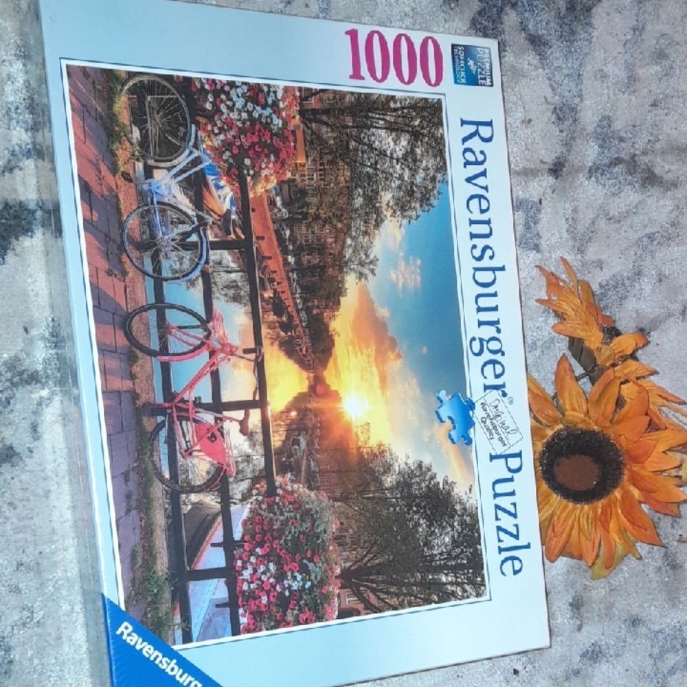 Ravensburger Vibrant Cityscape Puzzle - 1000 Pieces